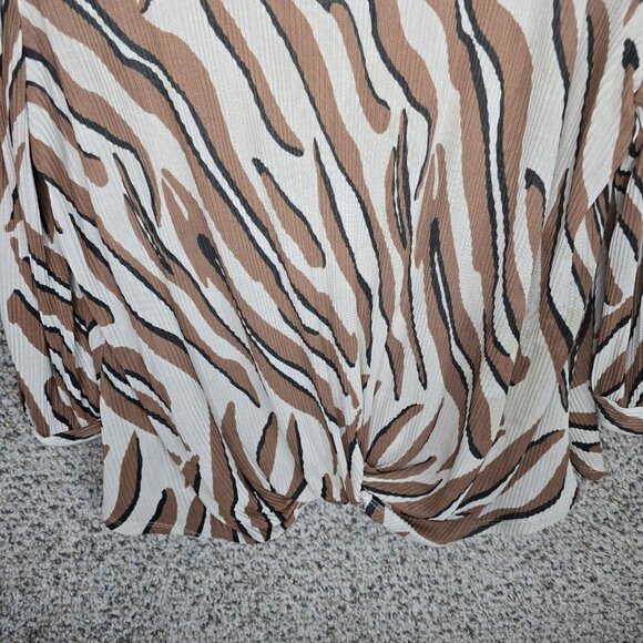W5 Anthropologie Top Womens Large Brown Animal Print Blouse Scoop Neck Casual - Picture 5 of 7